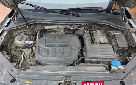 Volkswagen Tiguan II, 2017 год, 2 500 000 рублей, 10 фотография