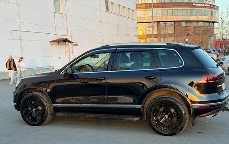 Volkswagen Touareg III, 2015 год, 2 599 999 рублей, 7 фотография