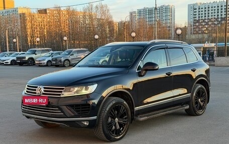 Volkswagen Touareg III, 2015 год, 2 599 999 рублей, 5 фотография