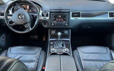 Volkswagen Touareg III, 2015 год, 2 599 999 рублей, 16 фотография