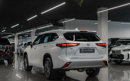 Toyota Highlander, 2026 год, 5 550 000 рублей, 4 фотография