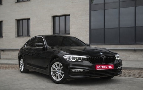 BMW 5 серия, 2018 год, 2 850 000 рублей, 1 фотография