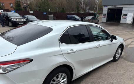 Toyota Camry, 2019 год, 2 490 000 рублей, 6 фотография