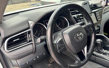 Toyota Camry, 2019 год, 2 490 000 рублей, 12 фотография