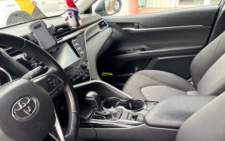 Toyota Camry, 2019 год, 2 490 000 рублей, 11 фотография