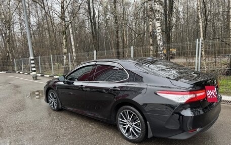 Toyota Camry, 2021 год, 3 500 000 рублей, 5 фотография