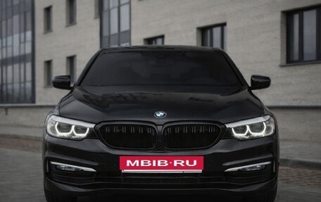 BMW 5 серия, 2018 год, 2 850 000 рублей, 2 фотография