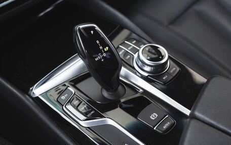 BMW 5 серия, 2018 год, 2 850 000 рублей, 13 фотография