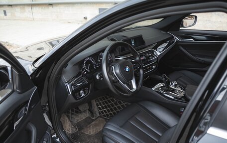 BMW 5 серия, 2018 год, 2 850 000 рублей, 21 фотография