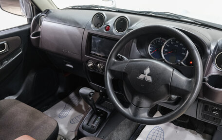 Mitsubishi Pajero Mini II, 2011 год, 799 000 рублей, 14 фотография