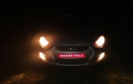 Hyundai Solaris II рестайлинг, 2012 год, 700 000 рублей, 4 фотография