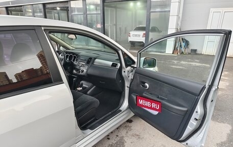 Nissan Tiida, 2010 год, 640 000 рублей, 7 фотография