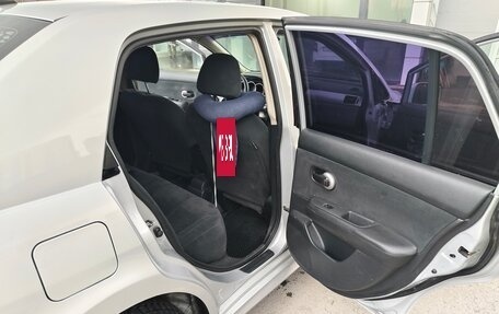 Nissan Tiida, 2010 год, 640 000 рублей, 8 фотография