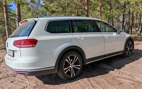Volkswagen Passat B8 рестайлинг, 2019 год, 2 400 000 рублей, 5 фотография