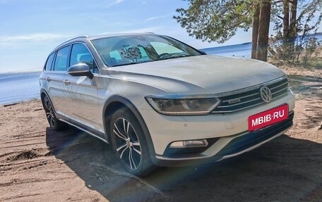 Volkswagen Passat B8 рестайлинг, 2019 год, 2 400 000 рублей, 2 фотография