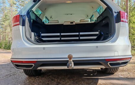 Volkswagen Passat B8 рестайлинг, 2019 год, 2 400 000 рублей, 14 фотография