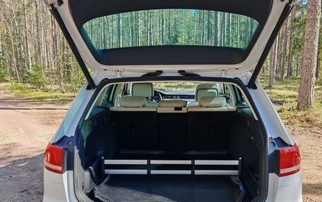 Volkswagen Passat B8 рестайлинг, 2019 год, 2 400 000 рублей, 13 фотография