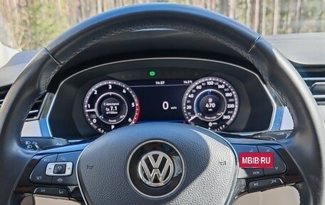 Volkswagen Passat B8 рестайлинг, 2019 год, 2 400 000 рублей, 15 фотография