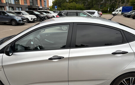 Hyundai Solaris II рестайлинг, 2015 год, 990 000 рублей, 10 фотография