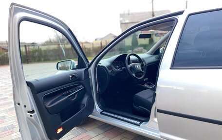 Volkswagen Golf IV, 2002 год, 1 100 000 рублей, 15 фотография