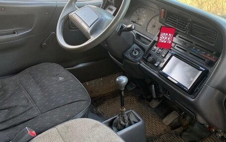 Toyota HiAce H100, 1991 год, 190 000 рублей, 5 фотография