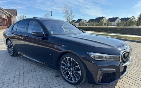 BMW 7 серия, 2021 год, 8 300 000 рублей, 3 фотография