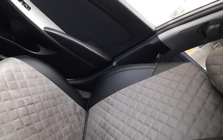 Hyundai Solaris II рестайлинг, 2015 год, 999 999 рублей, 7 фотография