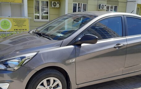 Hyundai Solaris II рестайлинг, 2015 год, 999 999 рублей, 9 фотография