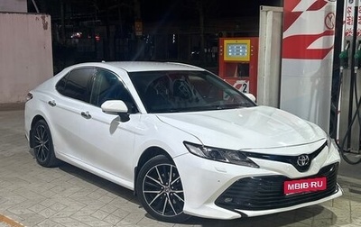 Toyota Camry, 2018 год, 2 100 000 рублей, 1 фотография