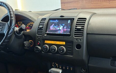 Nissan Navara (Frontier), 2008 год, 899 000 рублей, 10 фотография