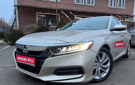 Honda Accord IX рестайлинг, 2018 год, 1 980 000 рублей, 1 фотография