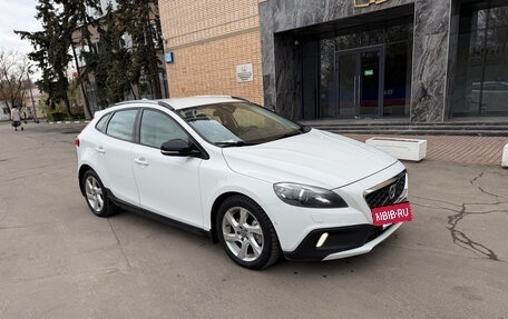 Volvo V40 Cross Country I, 2013 год, 1 999 999 рублей, 2 фотография