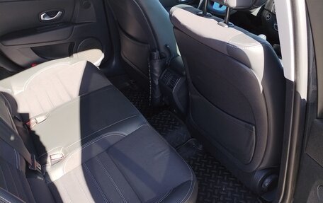 Renault Laguna III рестайлинг, 2011 год, 820 000 рублей, 7 фотография