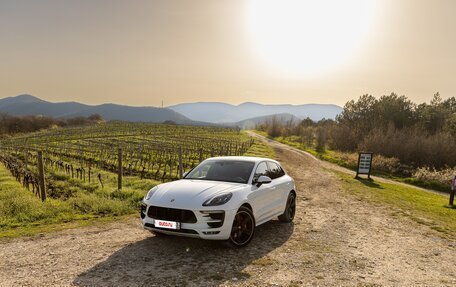 Porsche Macan I рестайлинг, 2017 год, 4 200 000 рублей, 2 фотография
