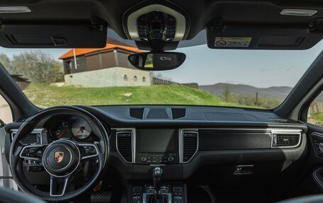 Porsche Macan I рестайлинг, 2017 год, 4 200 000 рублей, 7 фотография