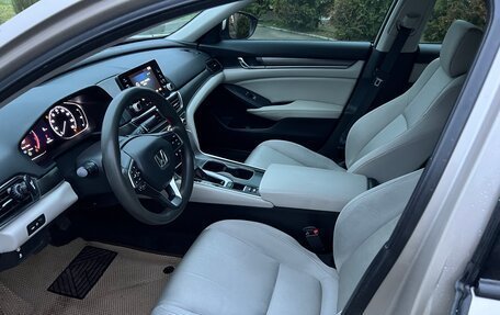 Honda Accord IX рестайлинг, 2018 год, 1 980 000 рублей, 10 фотография