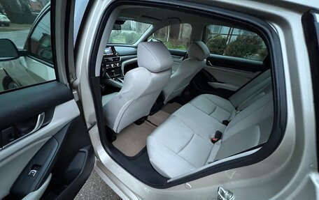 Honda Accord IX рестайлинг, 2018 год, 1 980 000 рублей, 8 фотография