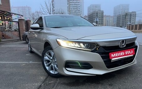 Honda Accord IX рестайлинг, 2018 год, 1 980 000 рублей, 12 фотография