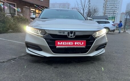 Honda Accord IX рестайлинг, 2018 год, 1 980 000 рублей, 13 фотография
