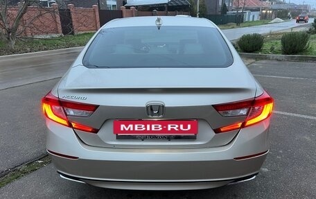 Honda Accord IX рестайлинг, 2018 год, 1 980 000 рублей, 15 фотография