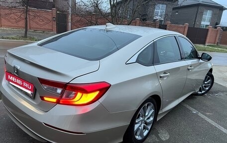 Honda Accord IX рестайлинг, 2018 год, 1 980 000 рублей, 4 фотография