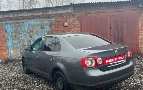 Volkswagen Jetta VI, 2009 год, 473 000 рублей, 2 фотография