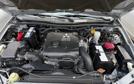 Mitsubishi L200 IV рестайлинг, 2012 год, 1 850 000 рублей, 4 фотография