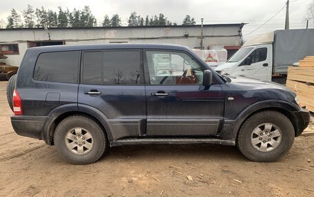 Mitsubishi Pajero III рестайлинг, 2002 год, 700 000 рублей, 2 фотография