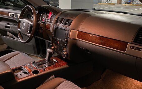 Volkswagen Touareg III, 2009 год, 1 800 000 рублей, 11 фотография