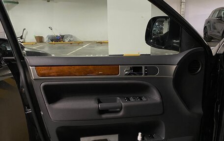 Volkswagen Touareg III, 2009 год, 1 800 000 рублей, 10 фотография