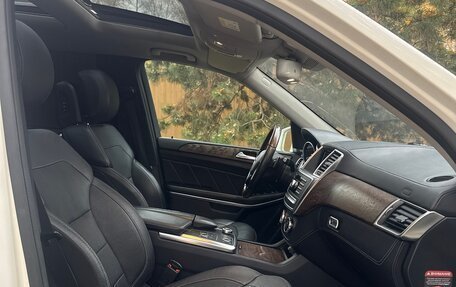 Mercedes-Benz GL-Класс, 2014 год, 3 050 000 рублей, 5 фотография