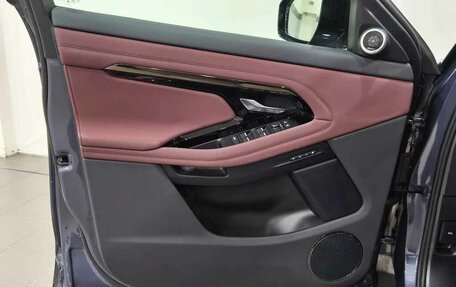 Land Rover Range Rover Evoque II, 2025 год, 6 090 000 рублей, 7 фотография