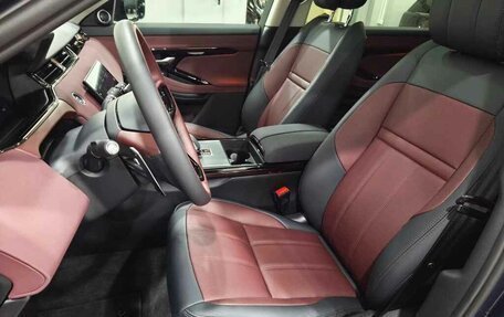 Land Rover Range Rover Evoque II, 2025 год, 6 090 000 рублей, 10 фотография