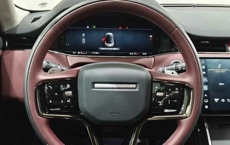 Land Rover Range Rover Evoque II, 2025 год, 6 090 000 рублей, 14 фотография